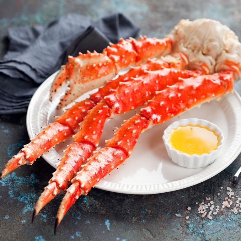 Red King Crab Cooked, Sections (Frozen)-2